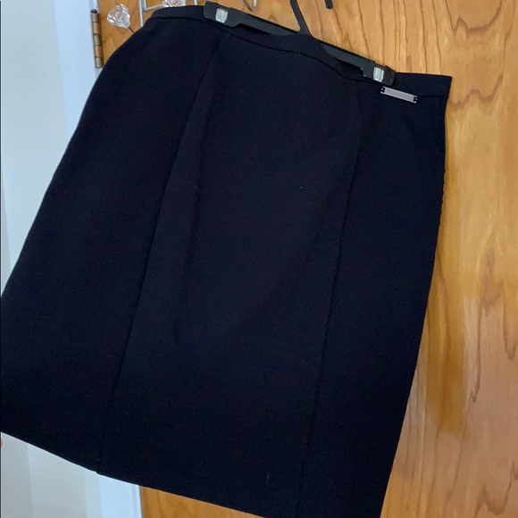 Parasuco // black pencil skirt worn once - Picture 7 of 7